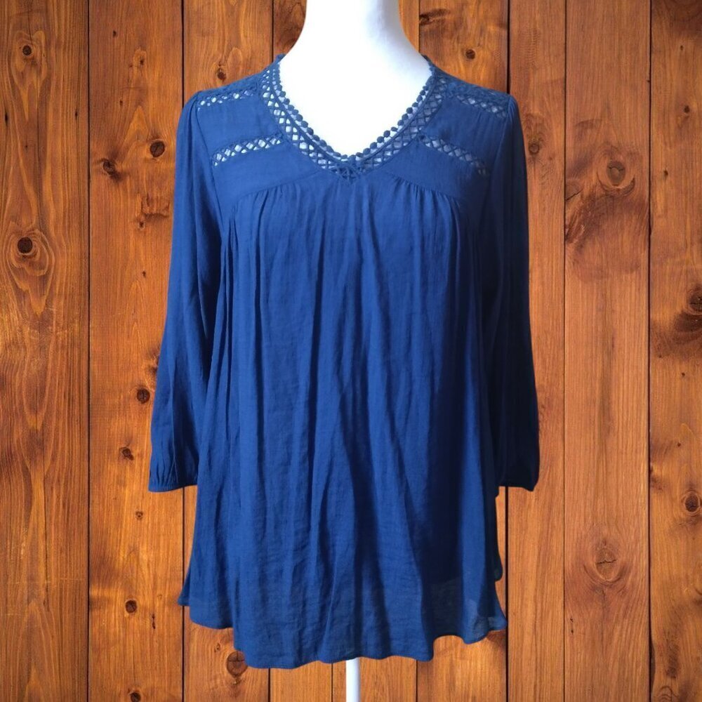 JOHN PAUL RICHARD SIZE SMALL 3/4 SLEEVE PULLOVER BLUE BLOUSE CROCHET NEW
